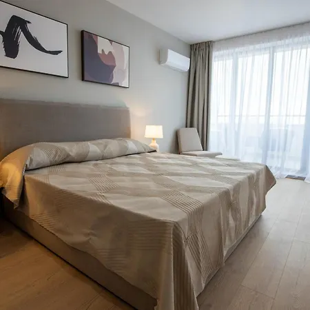 Solemare Sea View One-bedroom Apartmán *